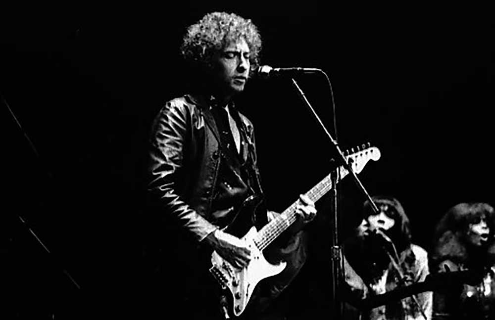 Bob Dylan performing in Toronto in 1980