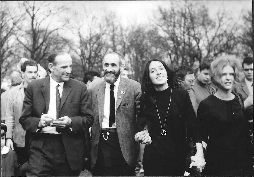 Joan Baez (middle right) at the Frankfurt Easter March 1966