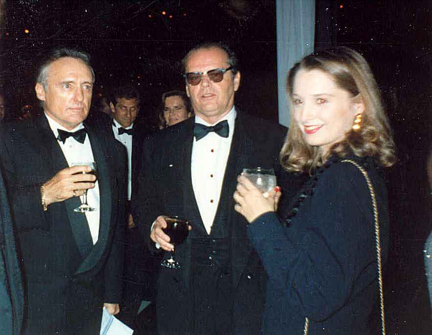 Pictured from left are: Dennis Hopper, Jack Nicholson and Katherine LaNasa at the 1990 Academy Awards