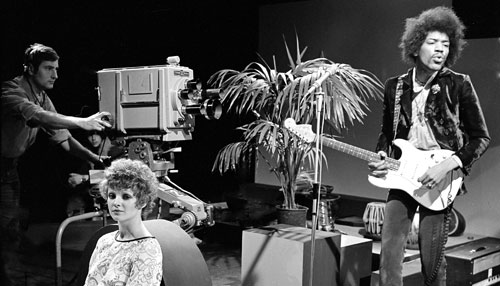 Jimi Hendrix performs for Dutch television show "Hoepla" (1967)