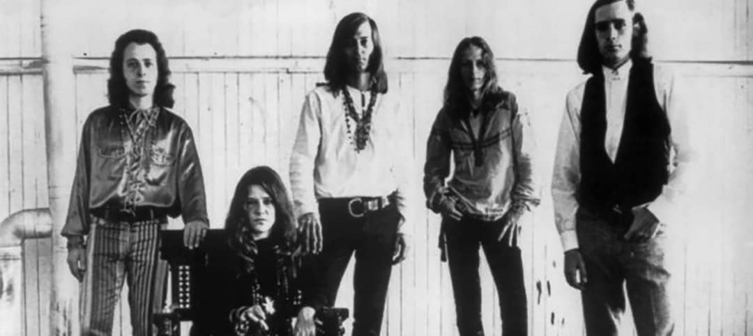 Photo of Janis Joplin and the "Big Brother and the Holding Company" rock band. Left to right: David Getz, Janis Joplin, Sam Andrew, James Gurley, and Peter Albin (1967)