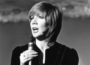 Cilla Black performing in Finland (1970)