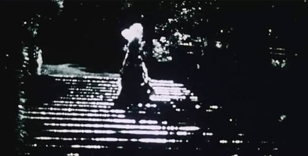 Film still from "Eaux d'artifice" by Kenneth Anger (1953)