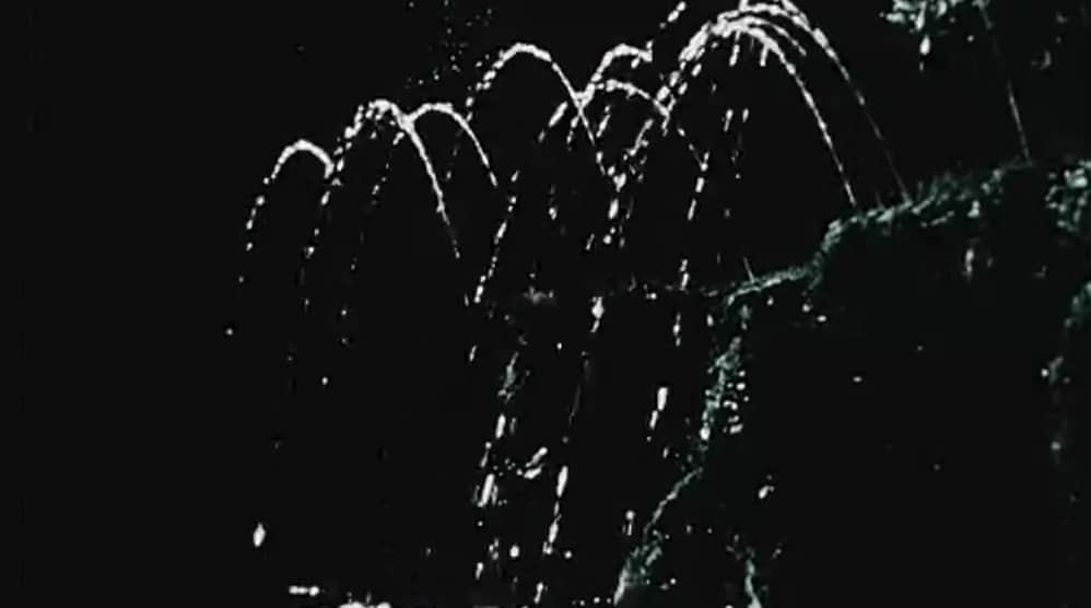 Film still from 'Eaux d'artifice' by Kenneth Anger (1953)