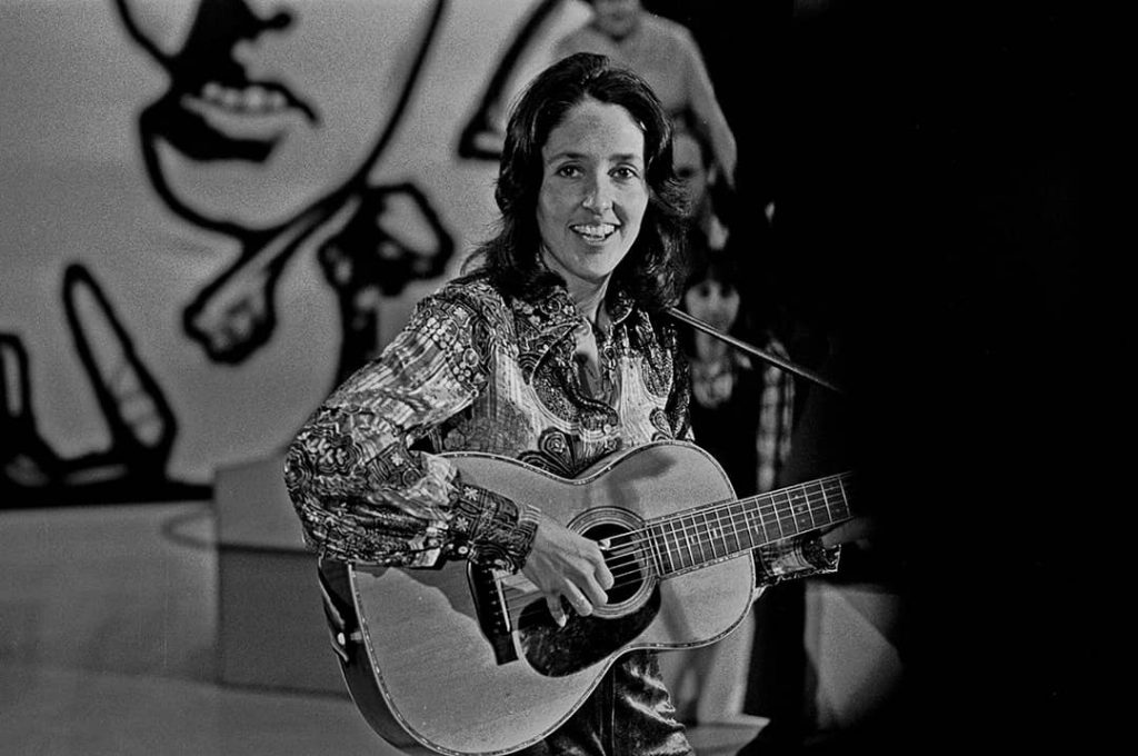 Joan Baez on a television studio in Hamburg, Germany (1973)