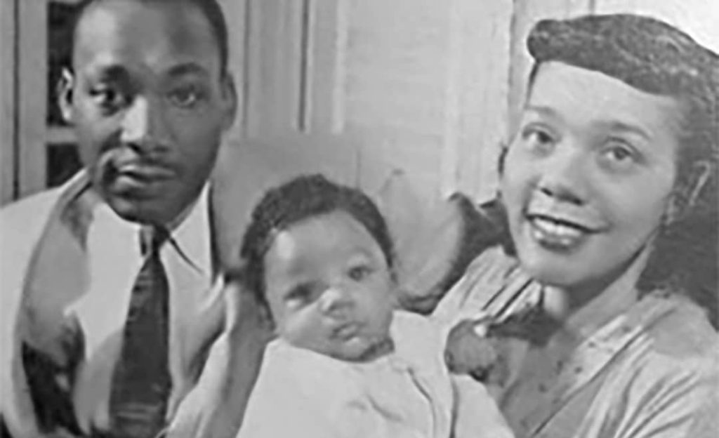 Martin Luther King Jr. (left) and his wife Coretta Scott King (right) with daughter Yolanda (middle) (1956)