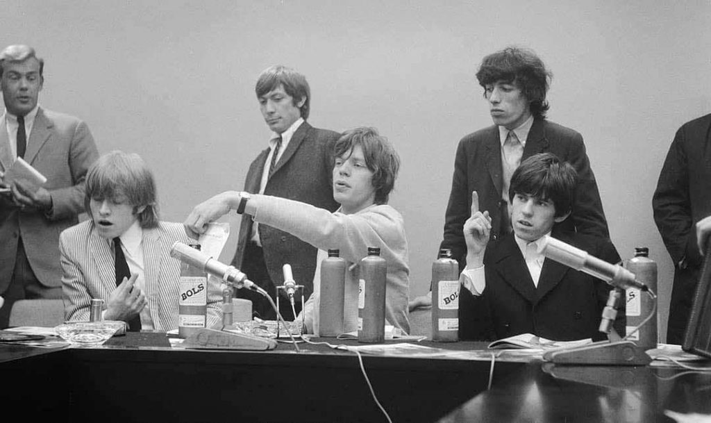 The Rolling Stones in 1964. From left to right: Brian Jones, Charlie Watts, Mick Jagger, Bill Wyman, and Keith Richards