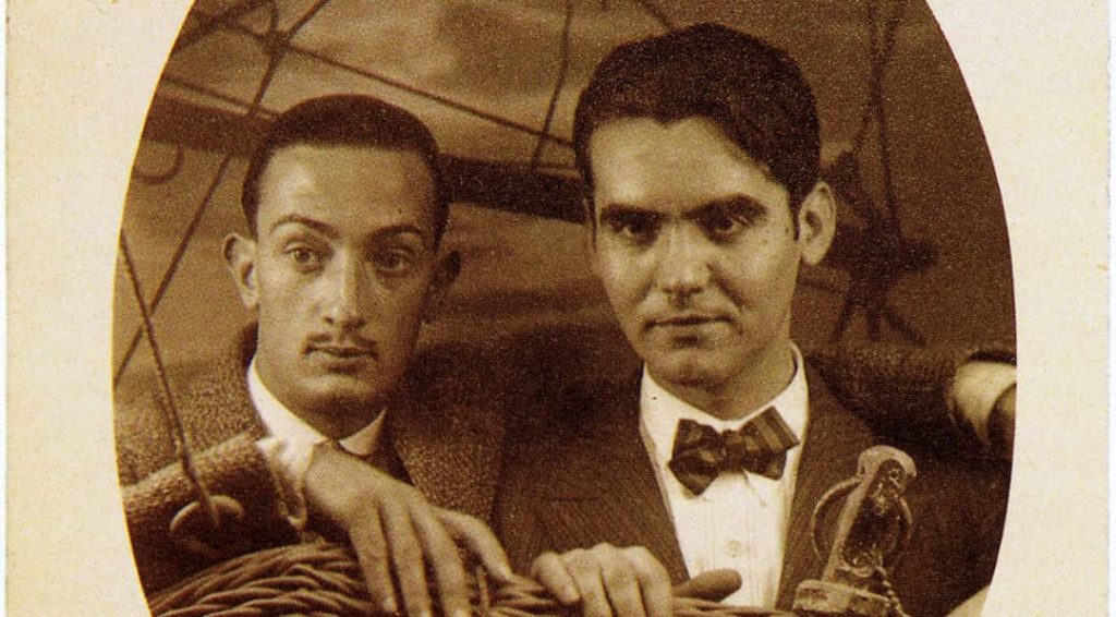 Salvador Dalí (left) with Federico García Lorca (right), Turó Park de la Guineueta, Barcelona, Spain (1925)